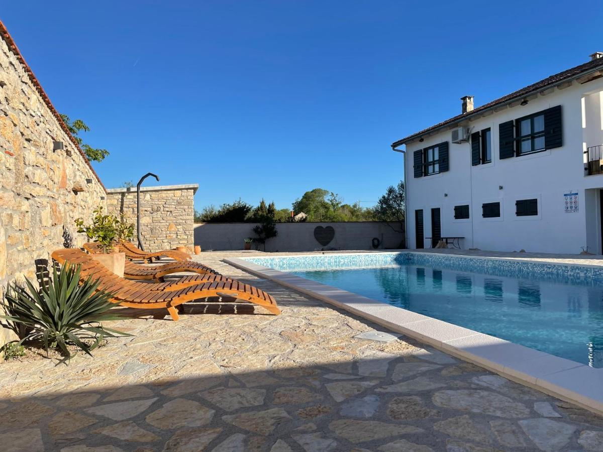 Villa Maslina Saric Devrske Extérieur photo